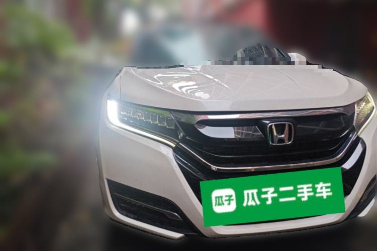 Used Honda UR-V 2017 370TURBO 2WD Prestige Edition China V Front Right 45 Deg