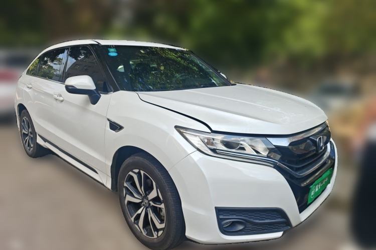 Used Honda UR-V  Front Right 45 Deg