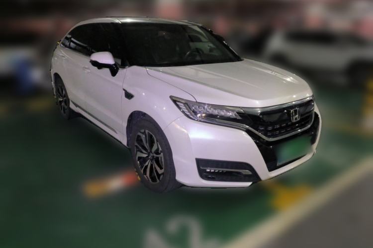 Used Honda UR-V 2017 240TURBO Two-Wheel Drive Luxury Edition China V Front Right 45 Deg