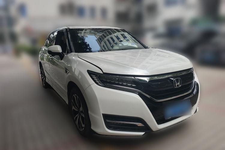 Used Honda UR-V 2017 240TURBO Two-Wheel Drive Luxury Edition China V Front Right 45 Deg