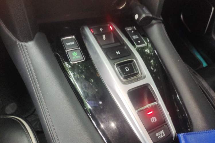 Used Honda UR-V 2017 370TURBO 2WD Prestige Edition China V Gear Lever