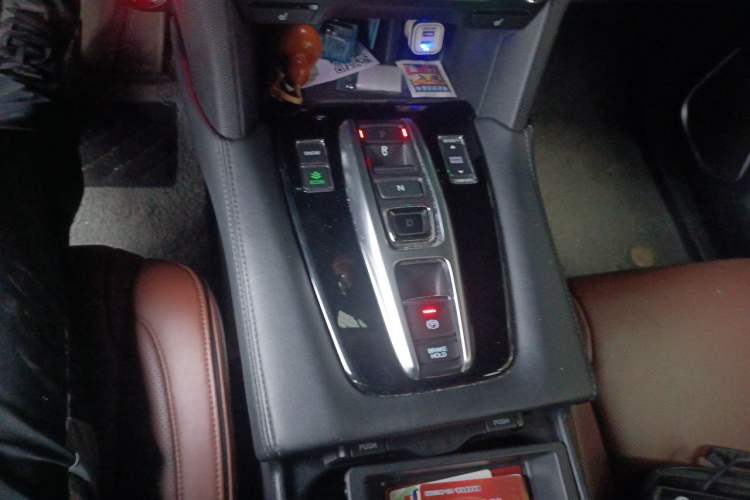 Used Honda UR-V 2017 370TURBO 2WD Prestige Edition China V Gear Lever