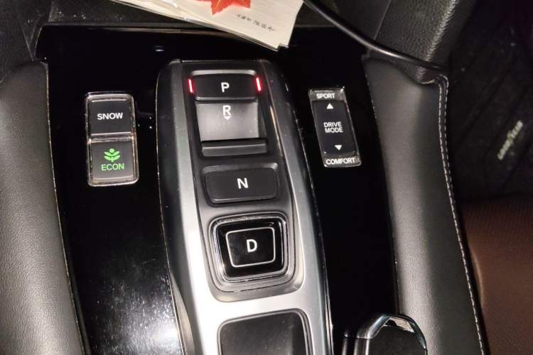 Used Honda UR-V 2017 370TURBO Four-Wheel Drive Prestige Edition China V Gear Lever