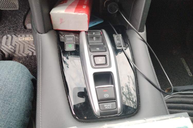 Used Honda UR-V 2017 370TURBO Four-Wheel Drive Prestige Edition China V Gear Lever