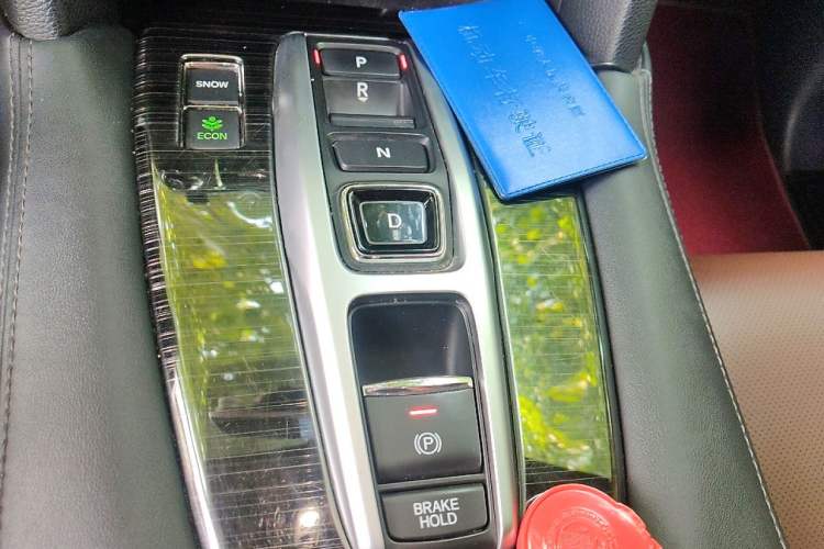 Used Honda UR-V 2017 370TURBO Four-Wheel Drive Prestige Edition China V Gear Lever