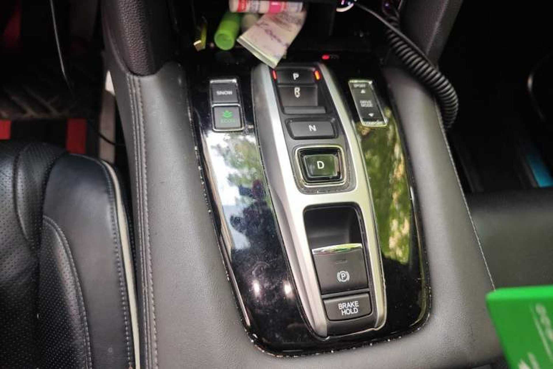 Used Honda UR-V 2017 370TURBO Four-Wheel Drive Prestige Edition China V Gear Lever
