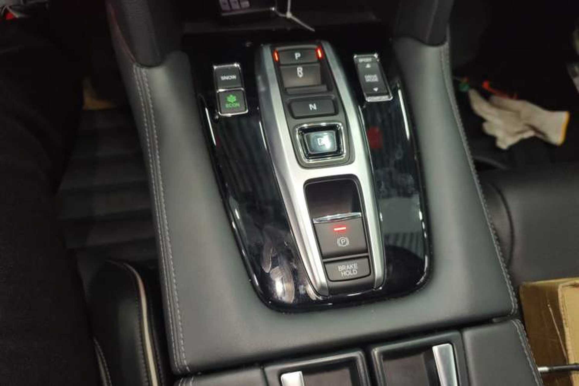 Used Honda UR-V 2017 370TURBO 2WD Prestige Edition China V Gear Lever