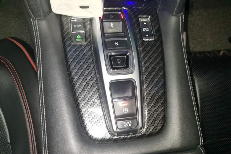 Used Honda UR-V 2017 370TURBO Four-Wheel Drive Prestige Edition China V Gear Lever