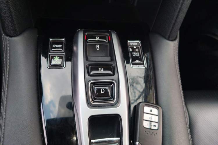 Used Honda UR-V 2017 370TURBO Four-Wheel Drive Prestige Edition China V Gear Lever