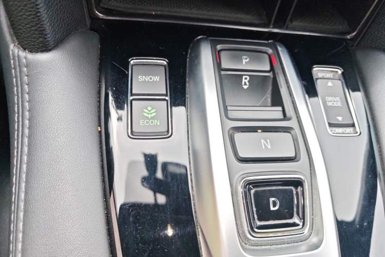 Used Honda UR-V 2017 370TURBO Four-Wheel Drive Prestige Edition China V Gear Lever