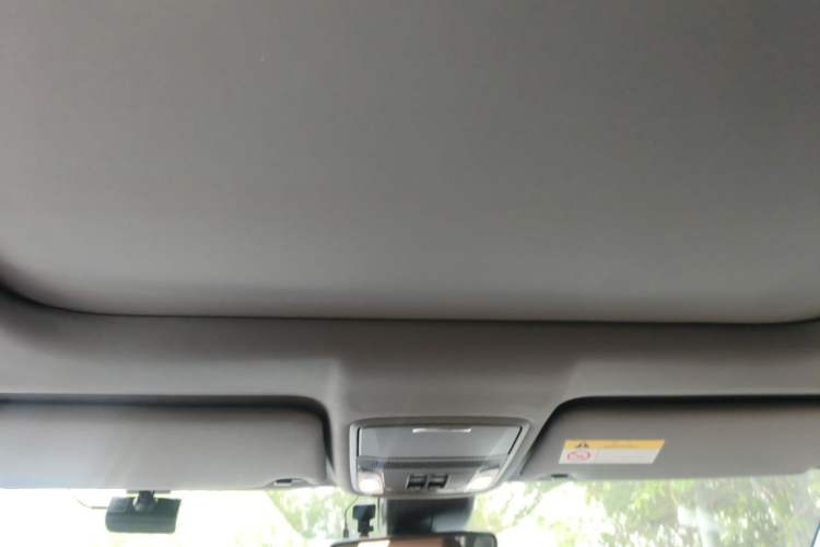 Used Honda UR-V 2017 370TURBO Four-Wheel Drive Prestige Edition China V Headliner
