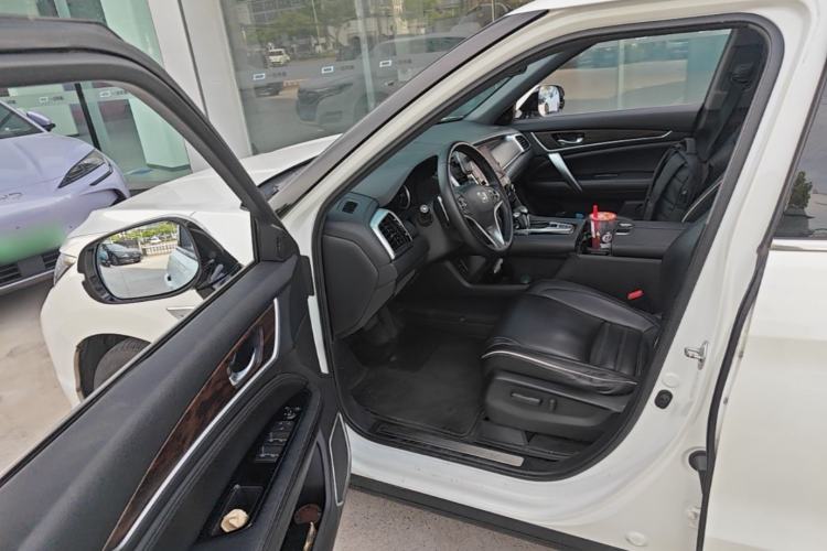 Used Honda UR-V 2017 240TURBO Two-Wheel Drive Luxury Edition China V Interior 3