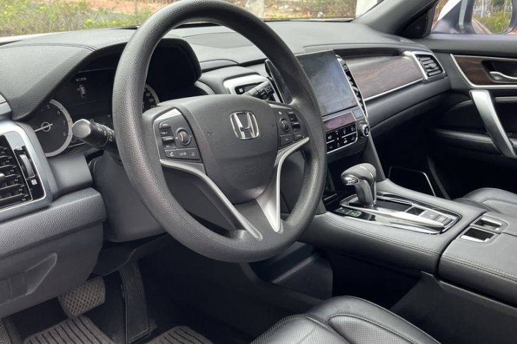 Used Honda UR-V 2017 240TURBO Two-Wheel Drive Classic Edition China V Interior 6