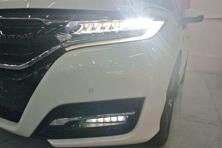 Used Honda UR-V 2017 370TURBO 2WD Prestige Edition China V Left Front Headlight