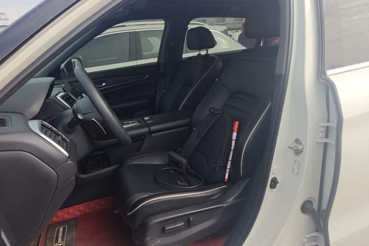 Used Honda UR-V 2017 240TURBO Two-Wheel Drive Classic Edition China V Left Front Seat