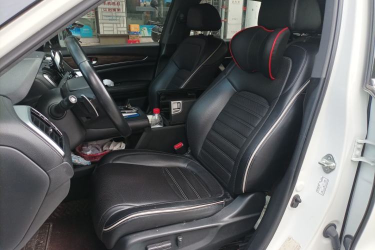Used Honda UR-V 2017 370TURBO 2WD Prestige Edition China V Left Front Seat