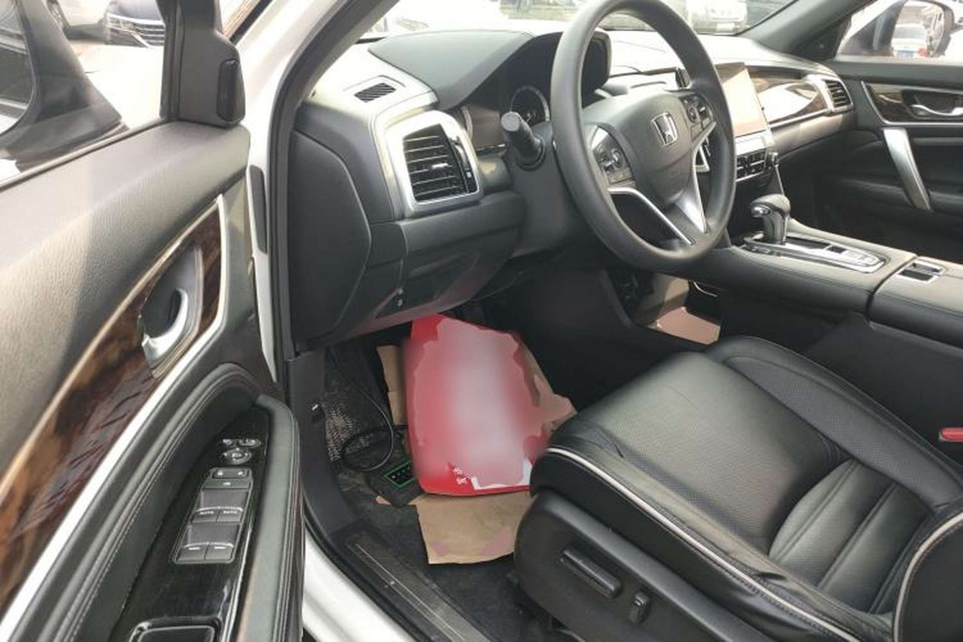 Used Honda UR-V 2017 240TURBO Two-Wheel Drive Classic Edition China V Left Front Seat