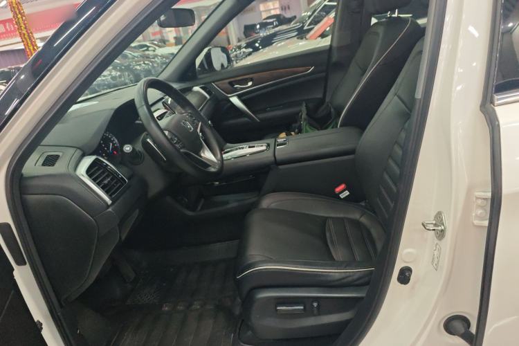 Used Honda UR-V 2017 370TURBO 2WD Prestige Edition China V Left Front Seat