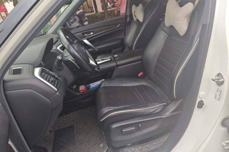 Used Honda UR-V 2017 370TURBO 2WD Prestige Edition China V Left Front Seat