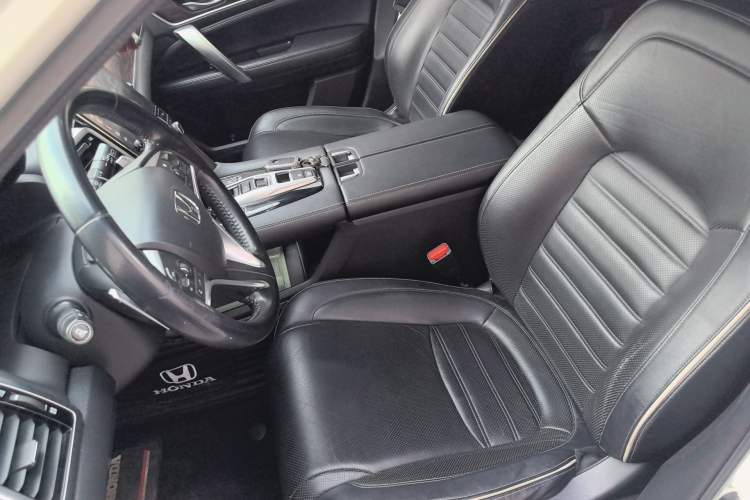 Used Honda UR-V 2017 370TURBO Four-Wheel Drive Prestige Edition China V Left Front Seat