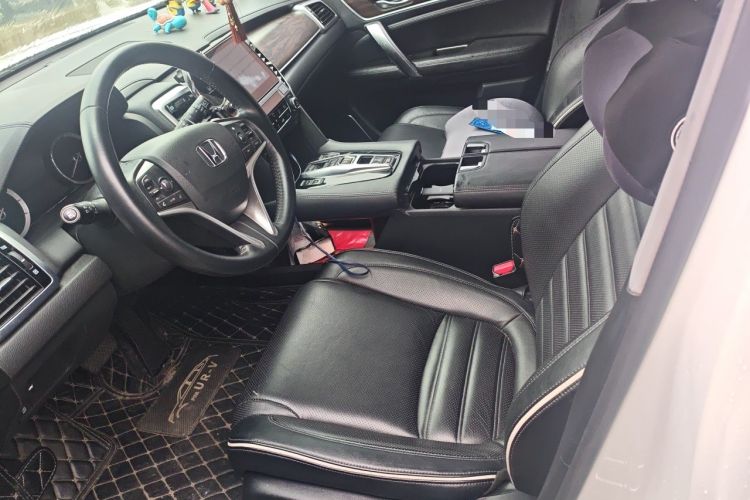 Used Honda UR-V 2017 370TURBO 2WD Prestige Edition China V Left Front Seat
