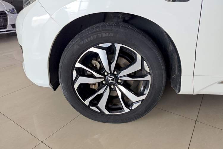 Used Honda UR-V 2017 240TURBO Two-Wheel Drive Luxury Edition China V Left Front Wheel Hub