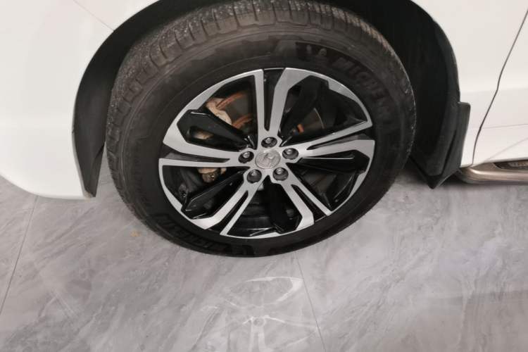 Used Honda UR-V 2017 370TURBO Four-Wheel Drive Prestige Edition China V Left Front Wheel Hub