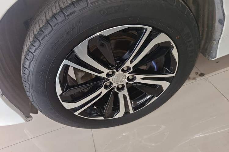 Used Honda UR-V 2017 370TURBO Four-Wheel Drive Prestige Edition China V Left Front Wheel Hub