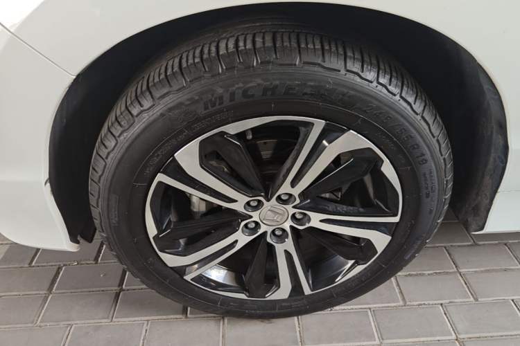 Used Honda UR-V 2017 370TURBO Four-Wheel Drive Prestige Edition China V Left Front Wheel Hub