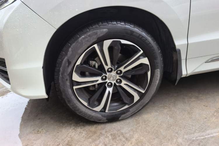 Used Honda UR-V 2017 370TURBO 2WD Prestige Edition China V Left Front Wheel Hub