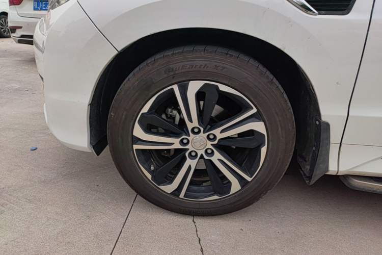 Used Honda UR-V 2017 370TURBO Four-Wheel Drive Prestige Edition China V Left Front Wheel Hub