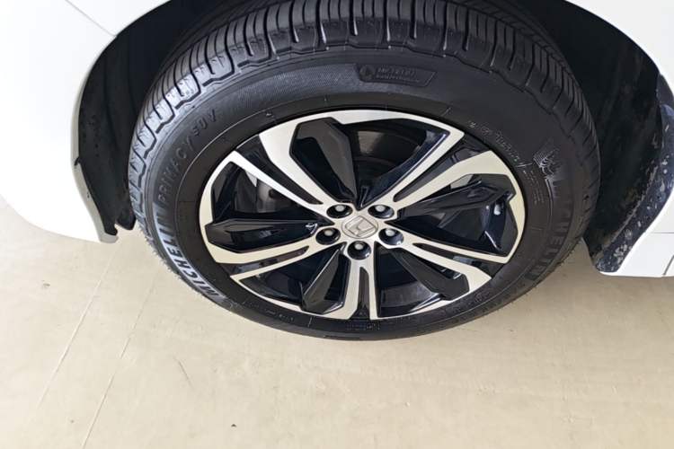 Used Honda UR-V 2017 370TURBO Four-Wheel Drive Prestige Edition China V Left Front Wheel Hub