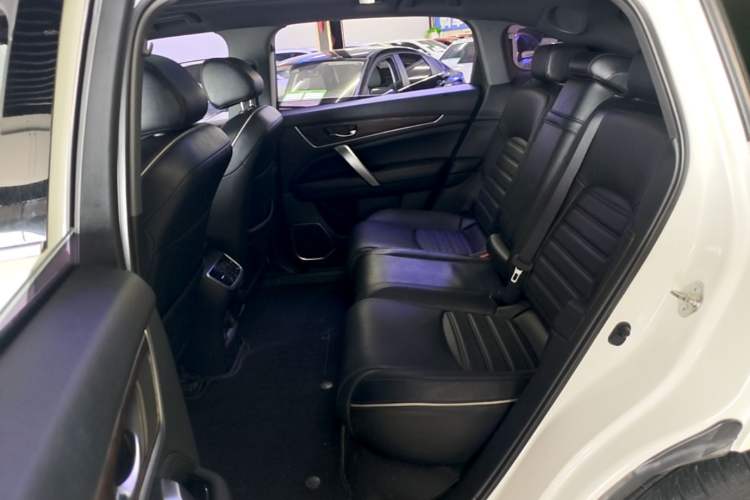 Used Honda UR-V 2017 240TURBO Two-Wheel Drive Luxury Edition China V Left Rear Seat