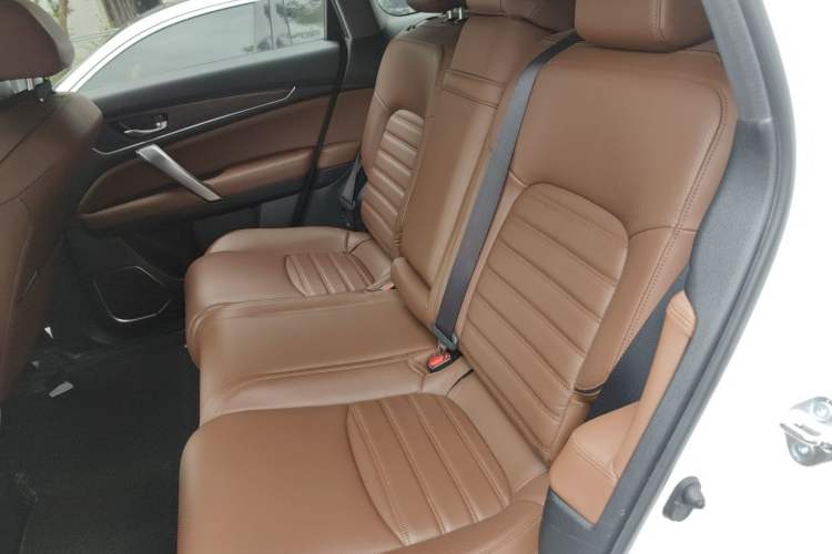 Used Honda UR-V 2017 370TURBO Four-Wheel Drive Prestige Edition China V Left Rear Seat