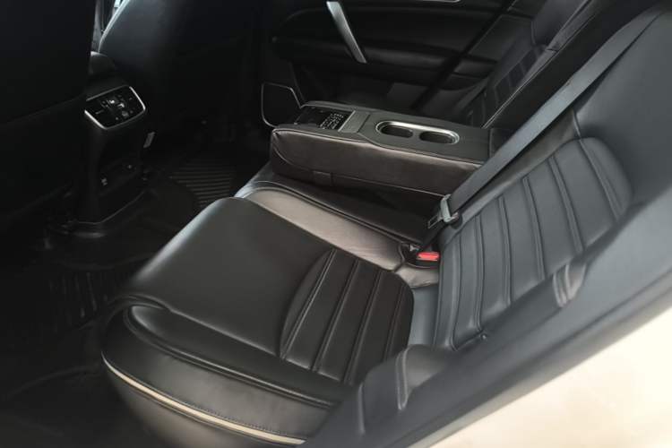 Used Honda UR-V 2017 370TURBO 2WD Prestige Edition China V Left Rear Seat