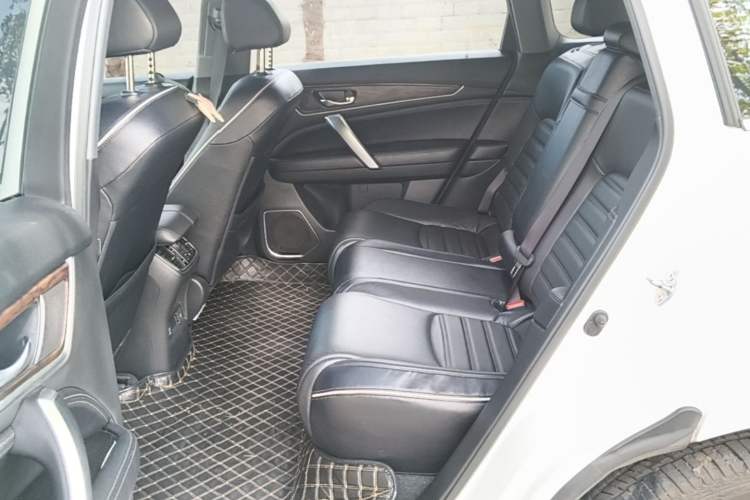 Used Honda UR-V 2017 240TURBO Two-Wheel Drive Luxury Edition China VI Left Rear Seat