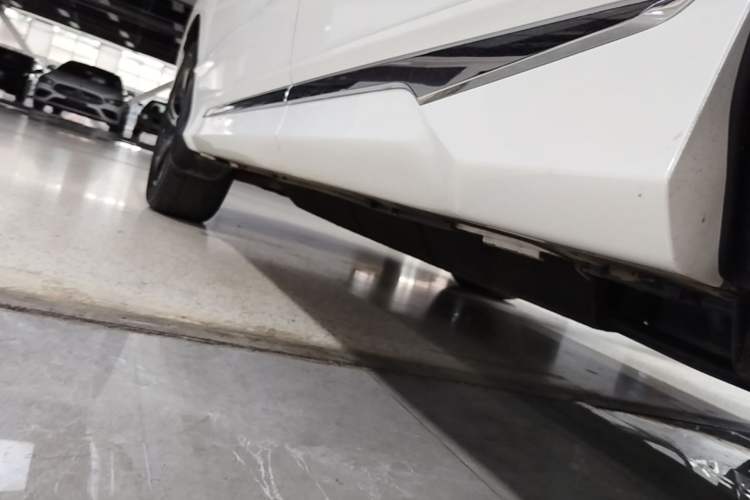 Used Honda UR-V 2017 370TURBO Four-Wheel Drive Prestige Edition China V Left Side Sill