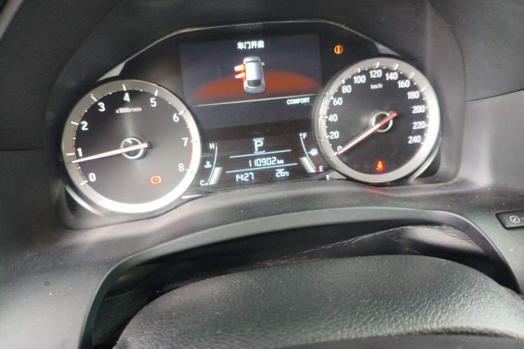 Used Honda UR-V 2017 370TURBO 2WD Prestige Edition China V Odometer Close Up