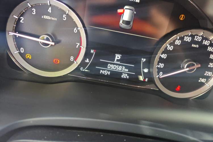 Used Honda UR-V 2017 240TURBO Two-Wheel Drive Classic Edition China V Odometer Close Up