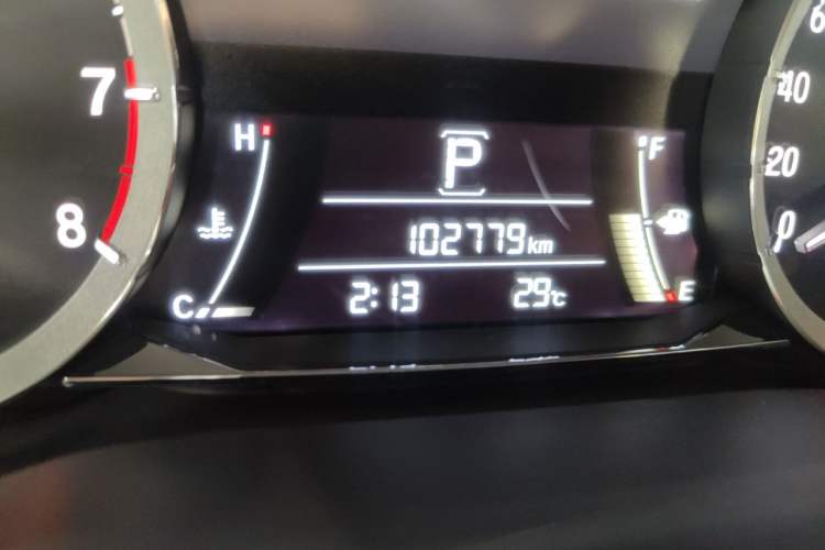 Used Honda UR-V 2017 370TURBO Four-Wheel Drive Prestige Edition China V Odometer Close Up