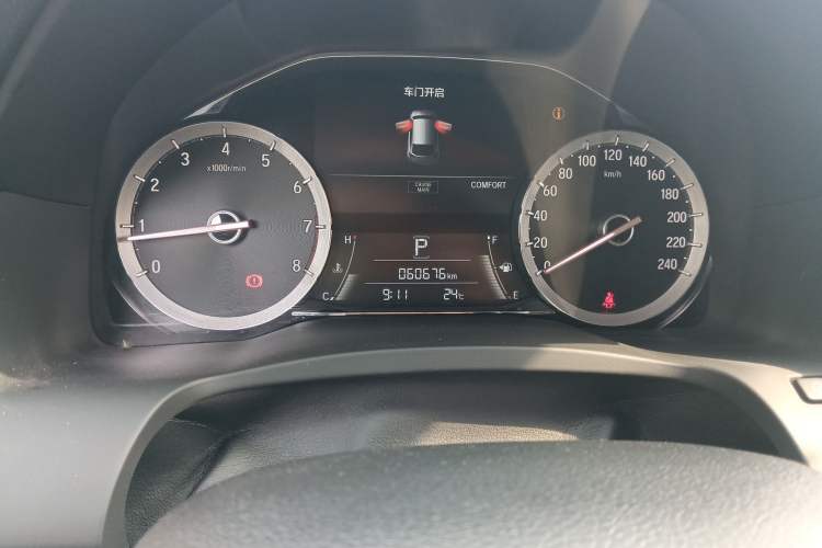 Used Honda UR-V 2017 370TURBO Four-Wheel Drive Prestige Edition China V Odometer Close Up