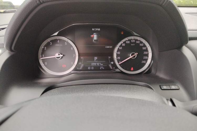 Used Honda UR-V 2017 370TURBO Four-Wheel Drive Prestige Edition China V Odometer Close Up