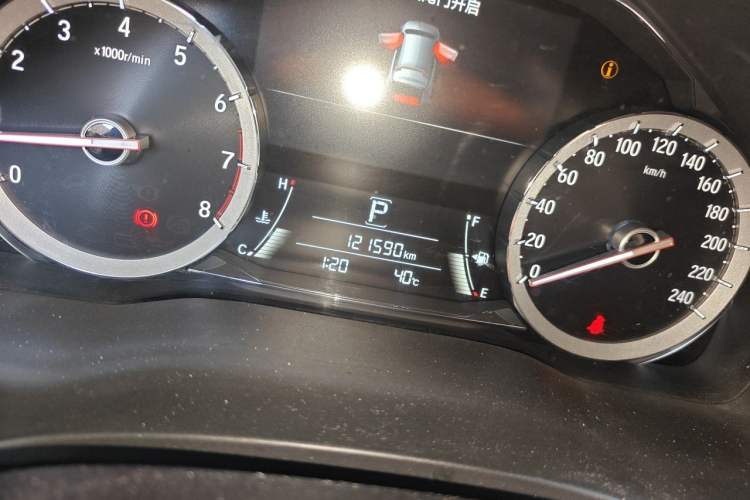 Used Honda UR-V 2017 240TURBO Two-Wheel Drive Classic Edition China V Odometer Close Up