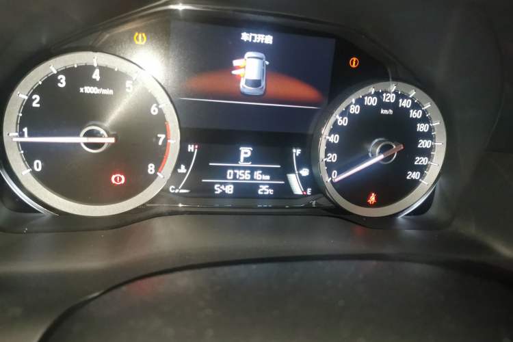 Used Honda UR-V 2017 240TURBO Two-Wheel Drive Classic Edition China V Odometer Close Up