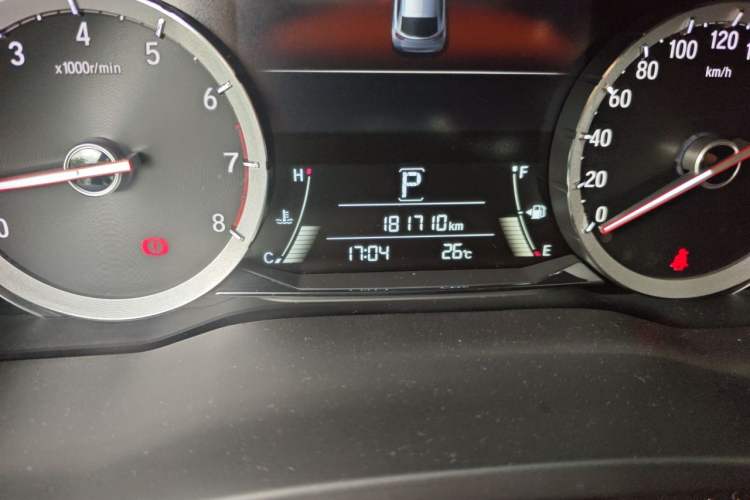 Used Honda UR-V 2017 240TURBO Two-Wheel Drive Luxury Edition China V Odometer Close Up