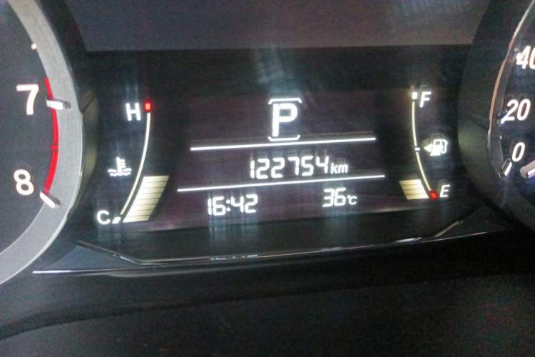 Used Honda UR-V 2017 370TURBO 2WD Prestige Edition China V Odometer Close Up