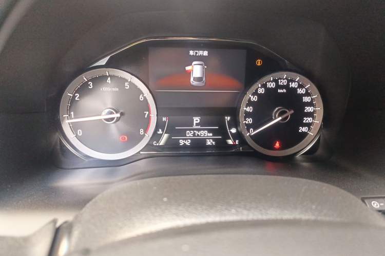 Used Honda UR-V 2017 240TURBO Two-Wheel Drive Classic Edition China V Odometer Close Up