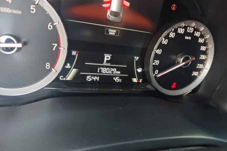 Used Honda UR-V 2017 240TURBO Two-Wheel Drive Luxury Edition China VI Odometer Close Up