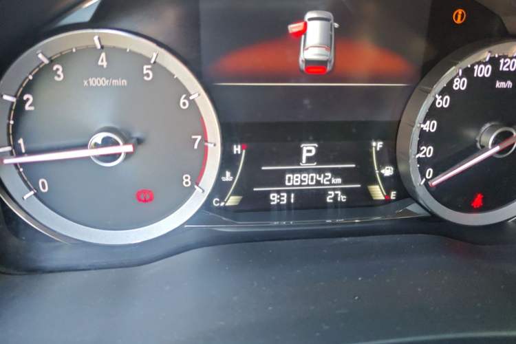 Used Honda UR-V 2017 240TURBO Two-Wheel Drive Classic Edition China VI Odometer Close Up