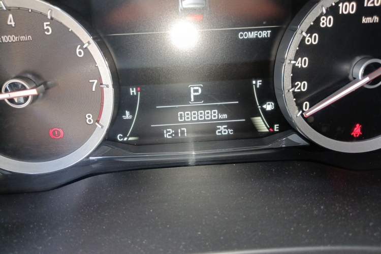 Used Honda UR-V 2017 370TURBO 2WD Prestige Edition China V Odometer Close Up